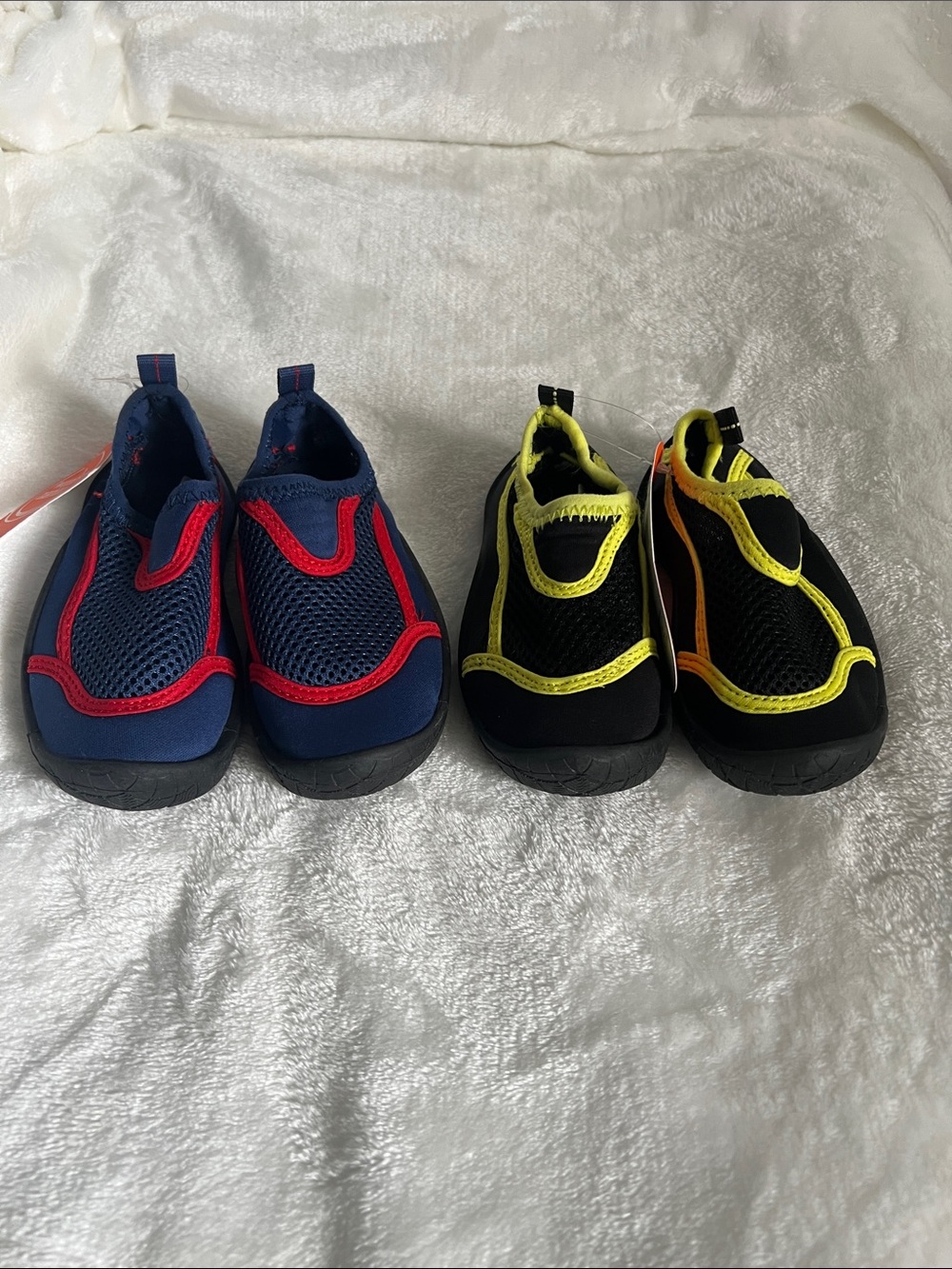 New wonder nation, kids water shoes bundle 2 pairs blue red yellow size 5-6